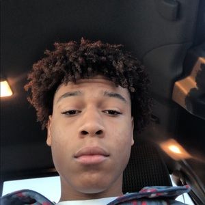 Meet your Posher, Iyanu